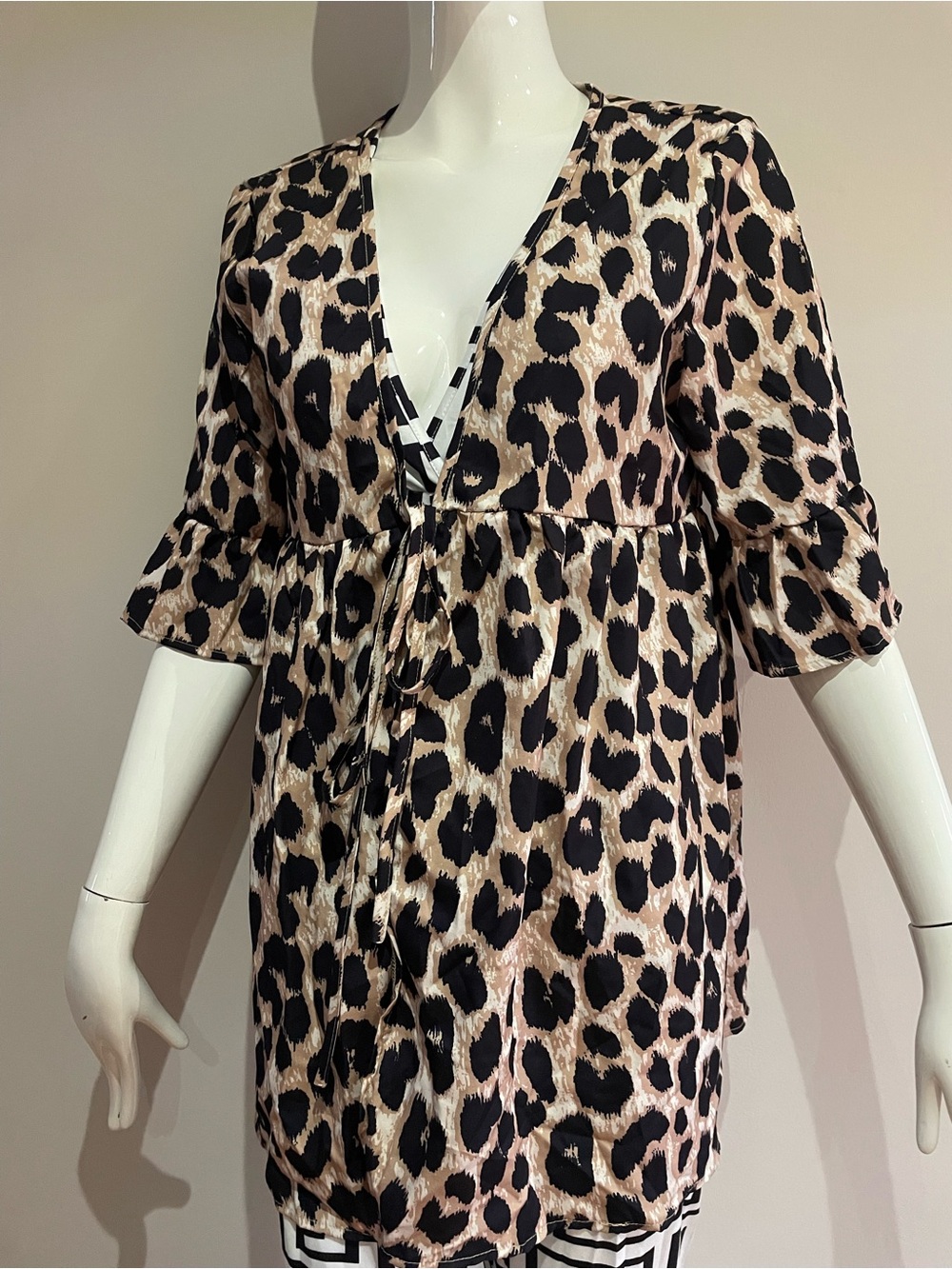Leopard Print V-Neck Tie Front Tunic in Neutral Tones